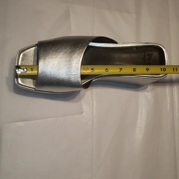 Marc Fisher New YAILYN Platform Slide Sandal Mule Leather Flatforms SILVER Women - Picture 12 of 13